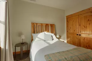 350 SE Hawthorne Ave, Dallas, OR 97338 - Photo 17