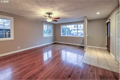 713 NE 152nd Ave, Vancouver, WA 98684 - Photo 5