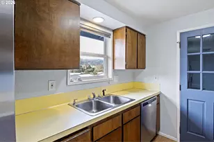 186 NE Sandy Terrace, Myrtle Creek, OR 97457 - Photo 13