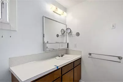 186 NE Sandy Ter, Myrtle Creek, OR 97457 - Photo 31