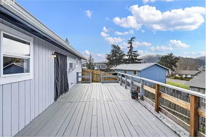 186 NE Sandy Ter, Myrtle Creek, OR 97457 - Photo 35
