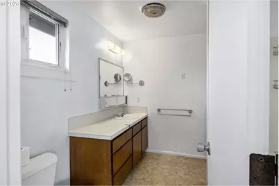 186 NE Sandy Ter, Myrtle Creek, OR 97457 - Photo 27