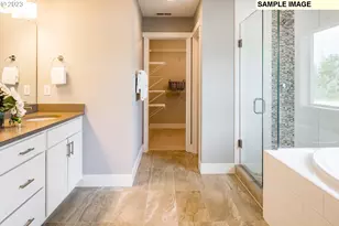 351 W Maple St, Washougal, WA 98671 - Photo 23
