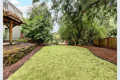 7826 SW 5th Ave, Portland, OR 97219 - Photo 31