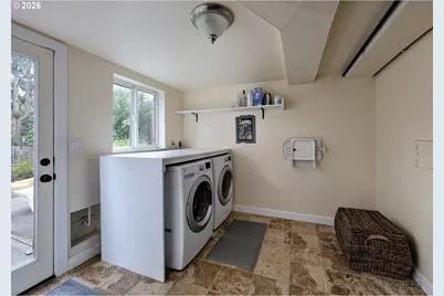 7826 SW 5th Ave, Portland, OR 97219 - Photo 27