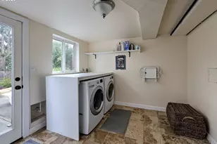 7826 SW 5th Ave., Portland, OR 97219 - Photo 27