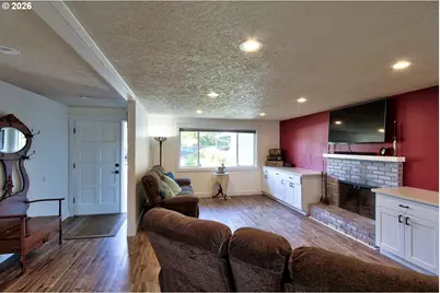 1005 NW 6th Ave, Canby, OR 97013 - Photo 5
