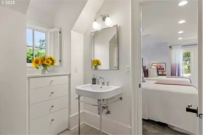 1948 SW Terrace Dr, Portland, OR 97201 - Photo 31