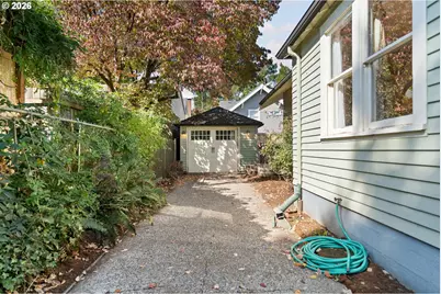 2725 NE 28th Ave, Portland, OR 97212 - Photo 37