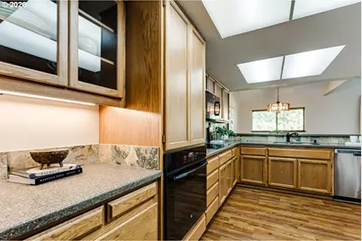 2185 Lake Isle Ct, Eugene, OR 97401 - Photo 19