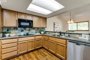 2185 Lake Isle Ct, Eugene, OR 97401 - Photo 17