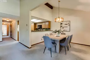 2185 Lake Isle Ct, Eugene, OR 97401 - Photo 11