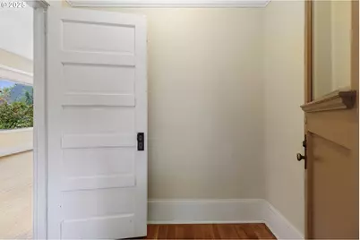 8227 N Woolsey Ave, Portland, OR 97203 - Photo 31