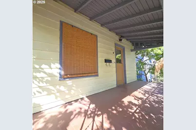 8227 N Woolsey Ave, Portland, OR 97203 - Photo 37