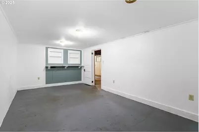 8227 N Woolsey Ave, Portland, OR 97203 - Photo 23