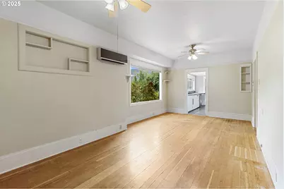 8227 N Woolsey Ave, Portland, OR 97203 - Photo 11