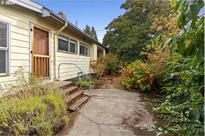 8227 N Woolsey Ave, Portland, OR 97203 - Photo 1