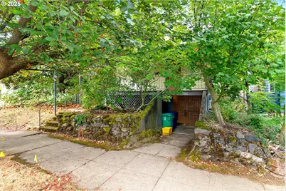 8227 N Woolsey Ave, Portland, OR 97203 - Photo 35