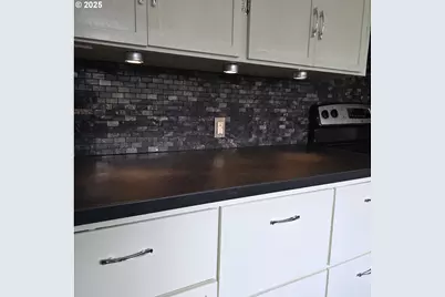 8227 N Woolsey Ave, Portland, OR 97203 - Photo 19