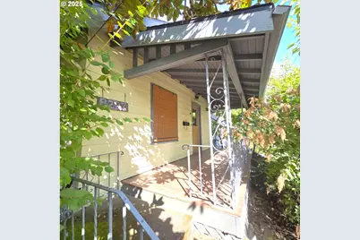 8227 N Woolsey Ave, Portland, OR 97203 - Photo 33