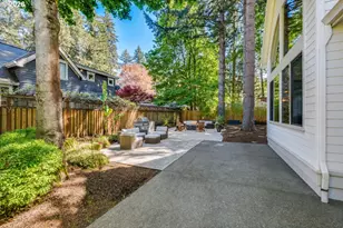 18108 Pilkington Rd, Lake Oswego, OR 97035 - Photo 3