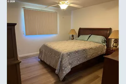 20143 NE San Rafael St, Fairview, OR 97024 - Photo 13