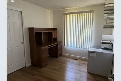 20143 NE San Rafael St, Fairview, OR 97024 - Photo 7