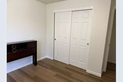 20143 NE San Rafael St, Fairview, OR 97024 - Photo 9