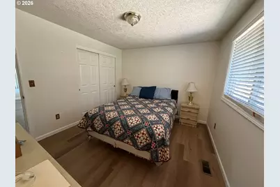 20143 NE San Rafael St, Fairview, OR 97024 - Photo 11