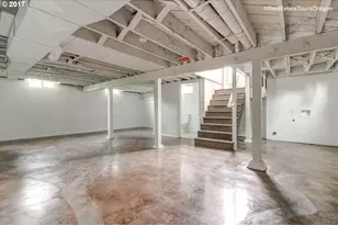 1235 SW Carson St, Portland, OR 97219 - Photo 21