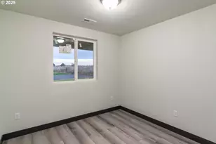 435 N Sloan, Stanfield, OR 97875 - Photo 3