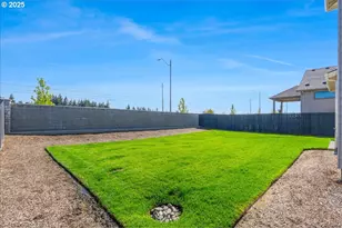 1156 N 44th Pl, Ridgefield, WA 98642 - Photo 33