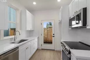 5230 SE Knapp, Portland, OR 97206 - Photo 9