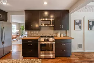 10165 SW Walker Rd, Beaverton, OR 97005 - Photo 15