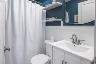 10165 SW Walker Rd, Beaverton, OR 97005 - Photo 25