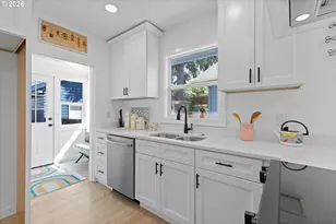 3406 NE 63rd Ave, Portland, OR 97213 - Photo 9