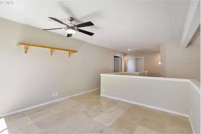 2525 NE Charlois Dr, Hillsboro, OR 97124 - Photo 33