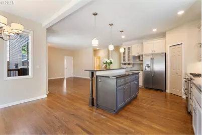 2525 NE Charlois Dr, Hillsboro, OR 97124 - Photo 15