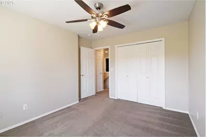 2525 NE Charlois Dr, Hillsboro, OR 97124 - Photo 35