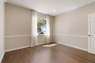 2525 NE Charlois Dr, Hillsboro, OR 97124 - Photo 23