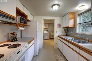 1449 9th St, Astoria, OR 97103 - Photo 9