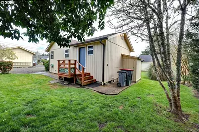 1449 9th St, Astoria, OR 97103 - Photo 3
