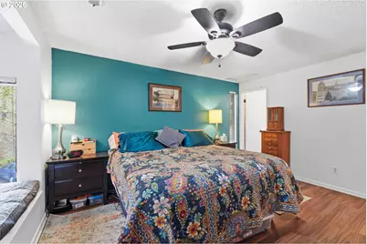 219 Cervantes #219, Lake Oswego, OR 97035 - Photo 13