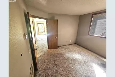 14875 NE Sacramento St #142, Portland, OR 97230 - Photo 17