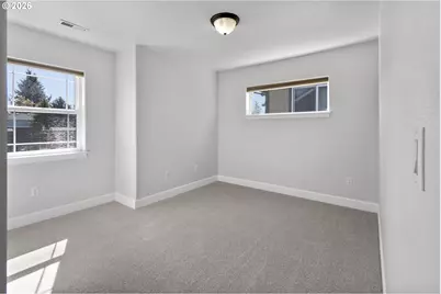 7473 NE Fremont St, Portland, OR 97213 - Photo 29