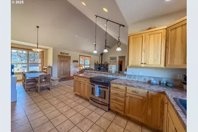 25405 SE Bear Creek Rd, Prineville, OR 97754 - Photo 7