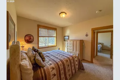 25405 SE Bear Creek Rd, Prineville, OR 97754 - Photo 11
