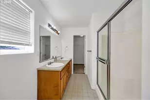 3906 Century Dr, Eugene, OR 97402 - Photo 19