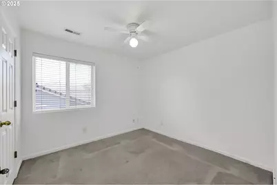 3906 Century Dr, Eugene, OR 97402 - Photo 23