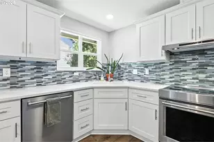 3585 NE Brogden St, Hillsboro, OR 97124 - Photo 13